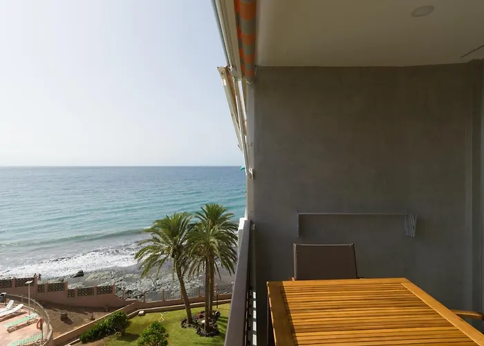 Renovado Apartamento 1º Linea De Mar